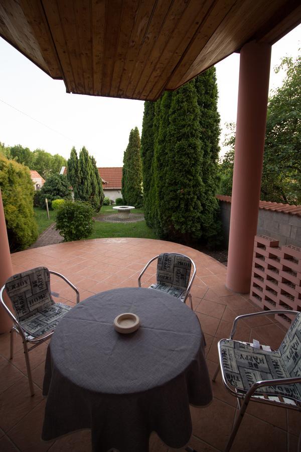 Boros Vendégház Eger Exterior foto